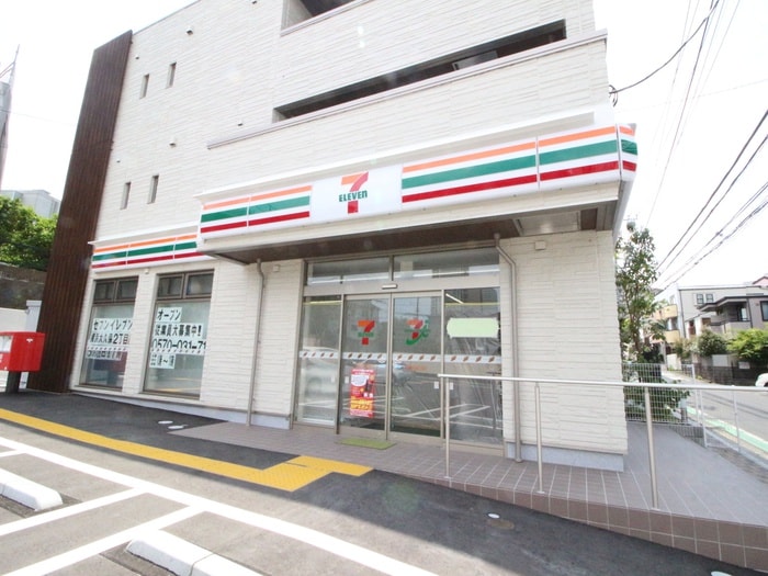 セブンイレブン 横浜大久保２丁目店(コンビニ)まで180m ビューラー大久保Ｃ