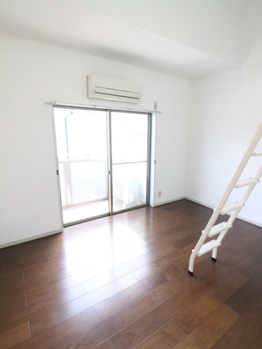 居室 プログレハウス