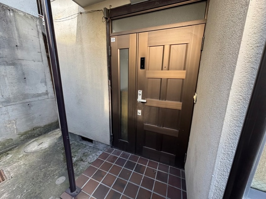 エントランス部分 藤棚町貸家