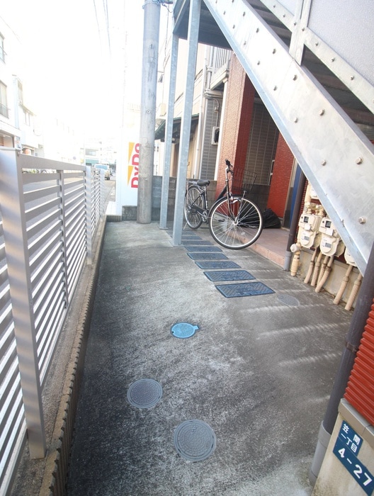 エントランス部分 ハイツ横浜