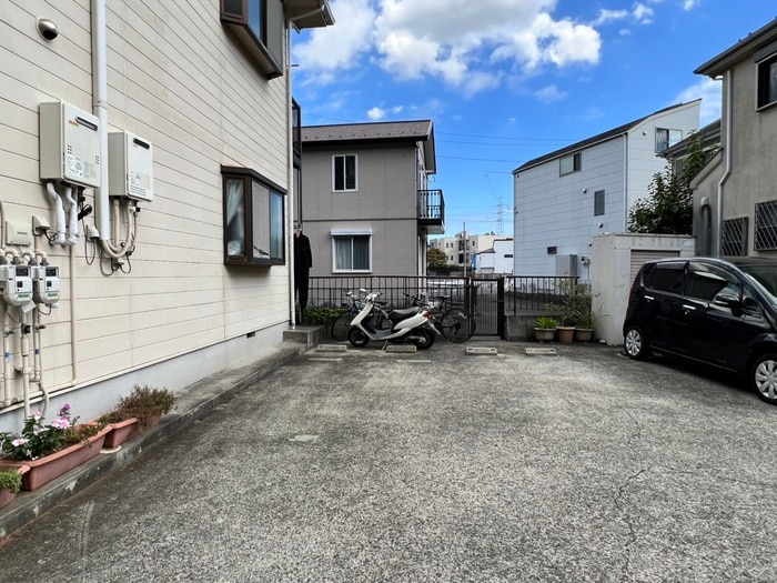 駐車場 メゾン関口