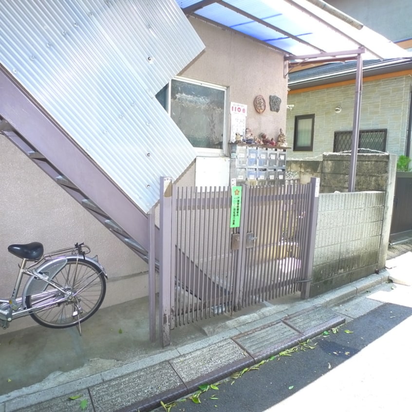 エントランス部分 八木コーポ