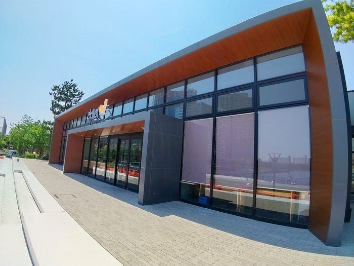 ダイエー(スーパー)まで220m パークアクシス豊洲キャナル