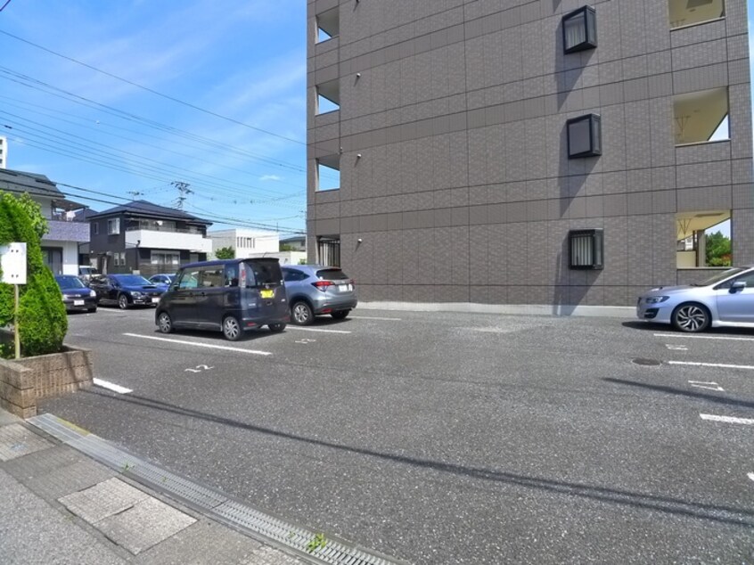 駐車場 ラ・エルシオン