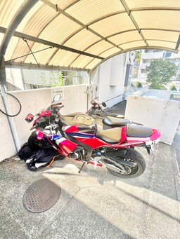 バイク置き場