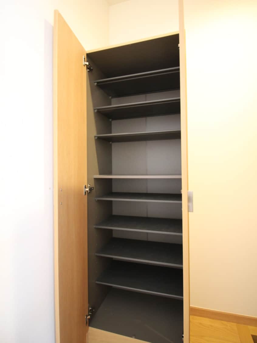 靴箱 北新宿2-5-33