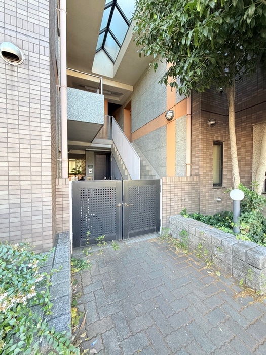 エントランス部分 オークヒル領家