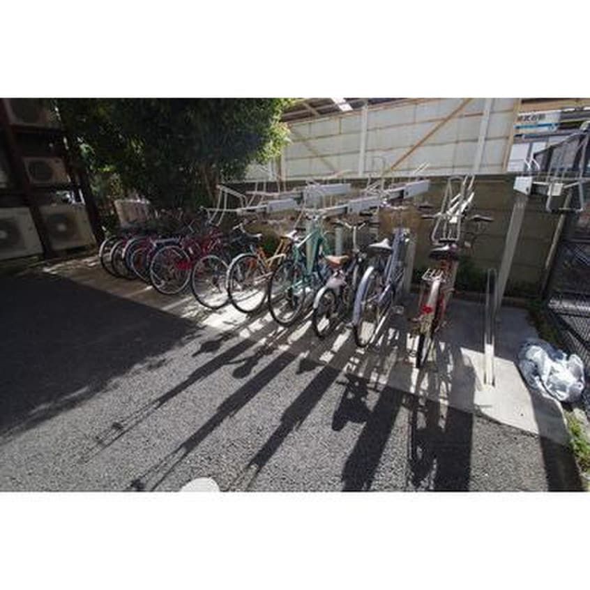 駐輪場 アンプル－ル　ベトン　相武台