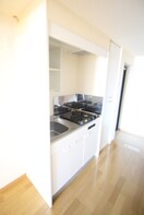 キッチン アンプル－ル　ベトン　相武台