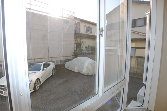 室内からの展望 エムブレムアルファ