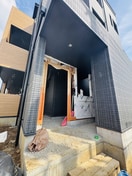 エントランス部分 ペルル穴川