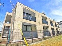 クレールヒルズ弐番館