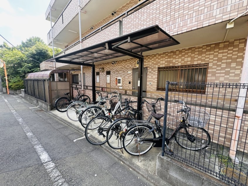 駐輪場 サンクーラム