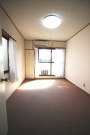 居室 プチモンド