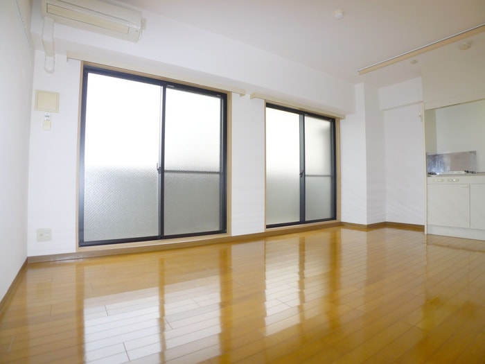 居室 新田町小川マンション