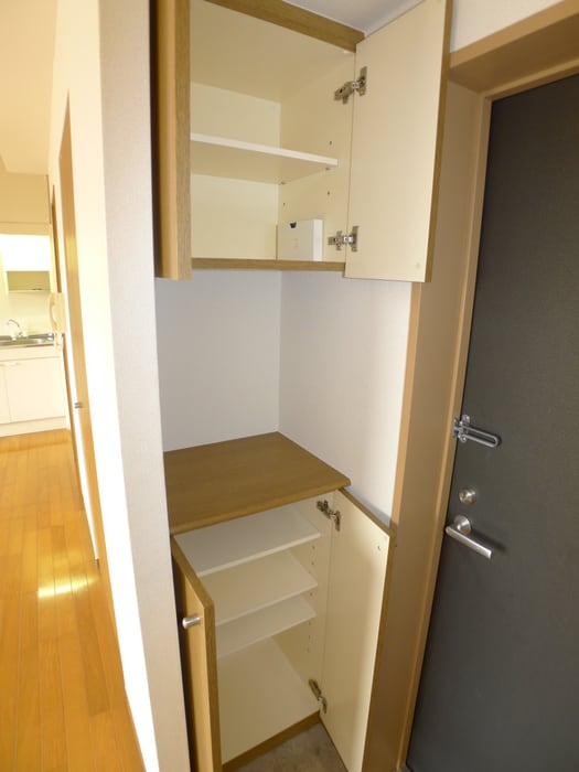靴箱 新田町小川マンション