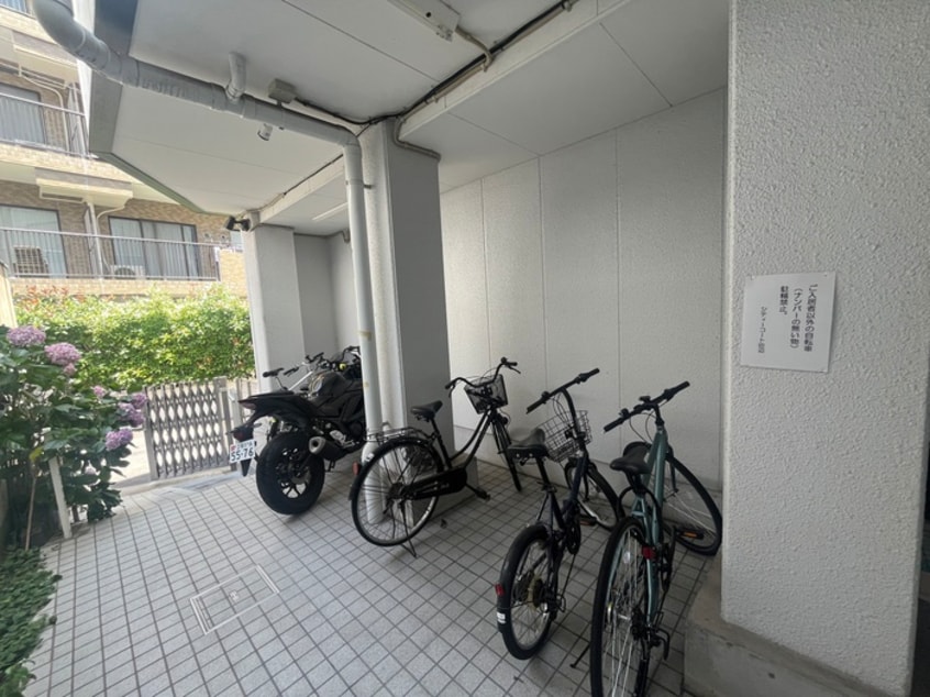 駐輪場 シティーコート田辺