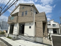 BLOOMING MAISON草加市吉町1