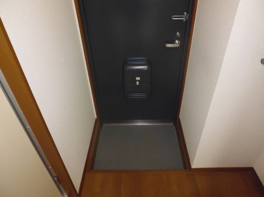 玄関 サンパレス