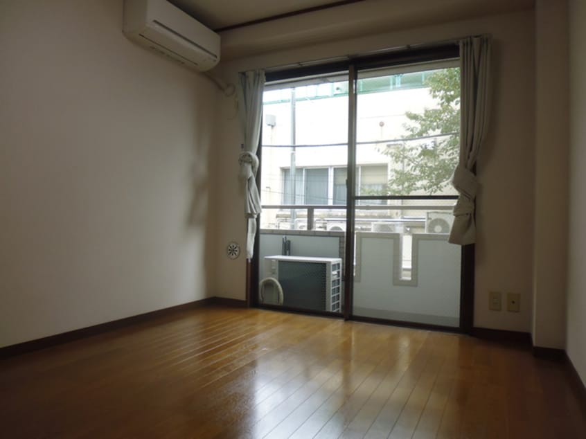 居室 サンパレス