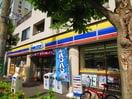 ミニストップ(コンビニ)まで30m ウエスト　ポート
