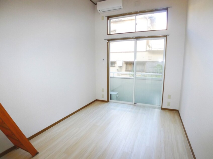 室内からの展望 ローズハイツ