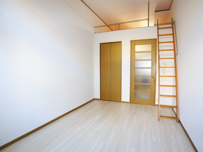 居室 ローズハイツ