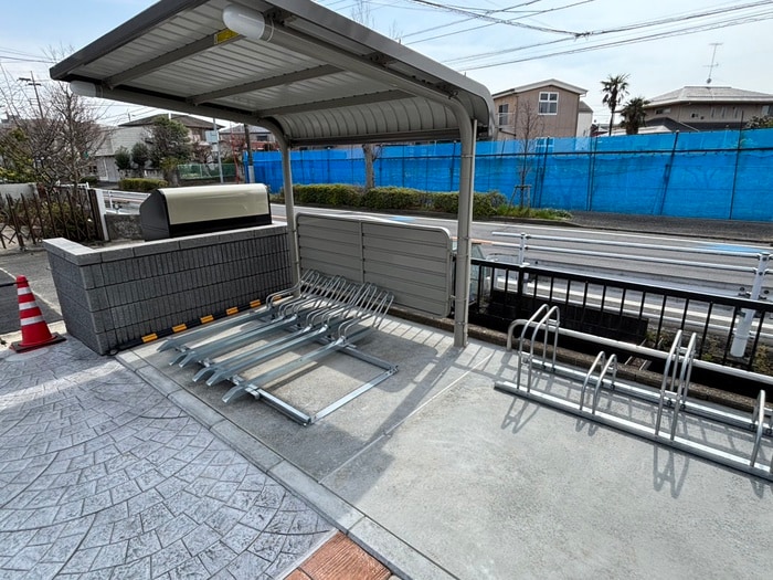 駐輪場 ルナ・クレイン