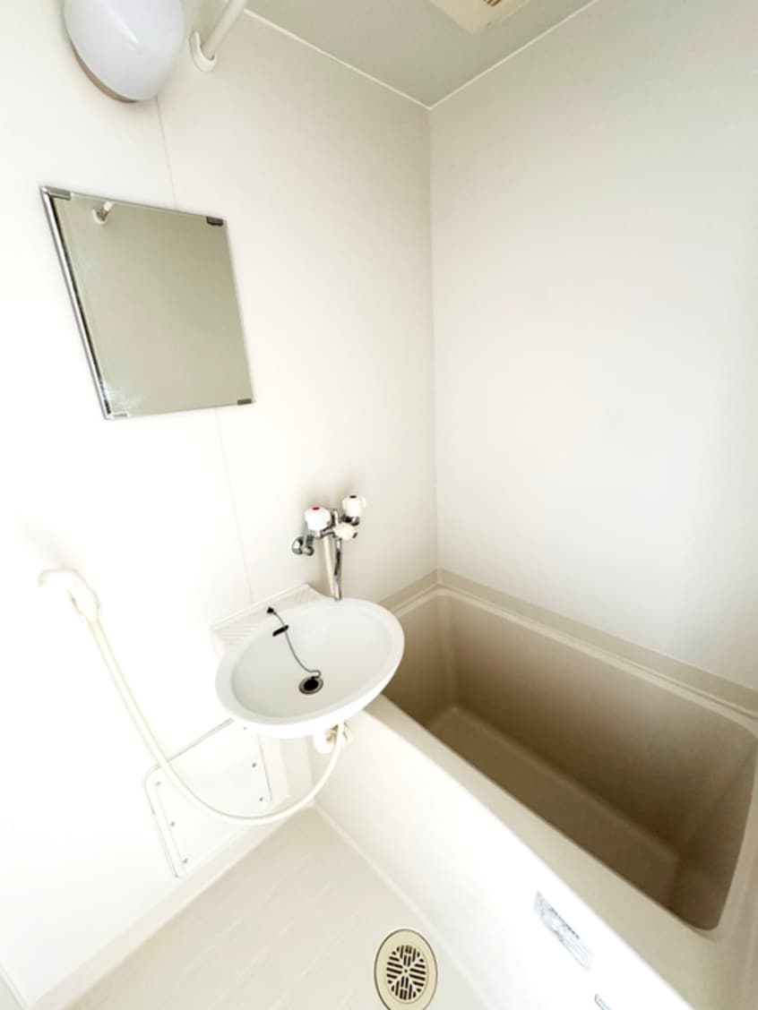 バス／シャワールーム等 モンステラ港南Ａ