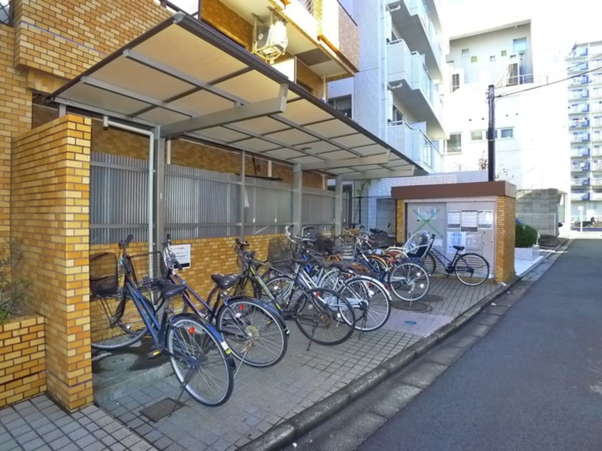 駐輪場 ジュネパレス新松戸第１４