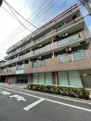 ウキマパ－クコ－トの外観