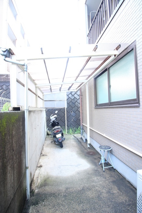 バイク置き場 アクティブ多摩