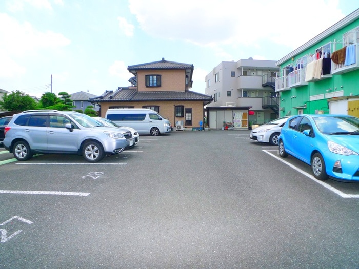 駐車場 リトルリバーハイツ