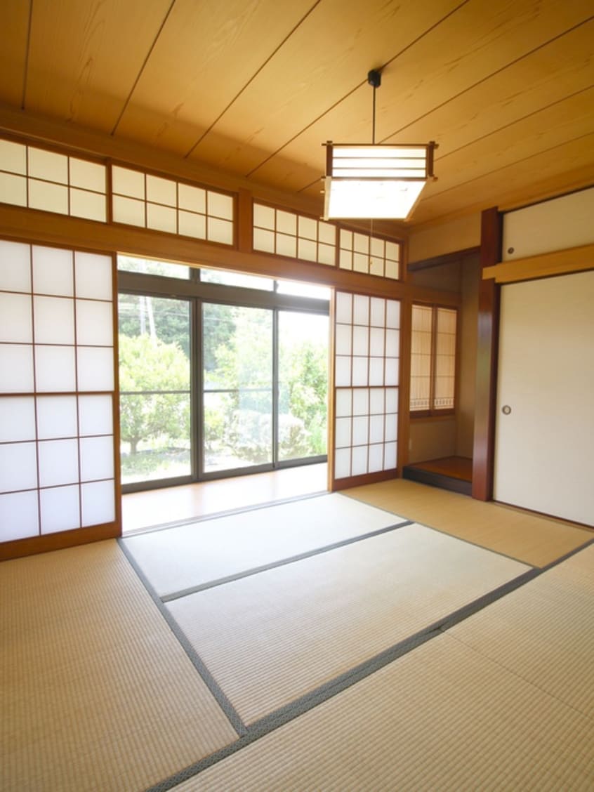 居室 瓦葺貸家（G邸）