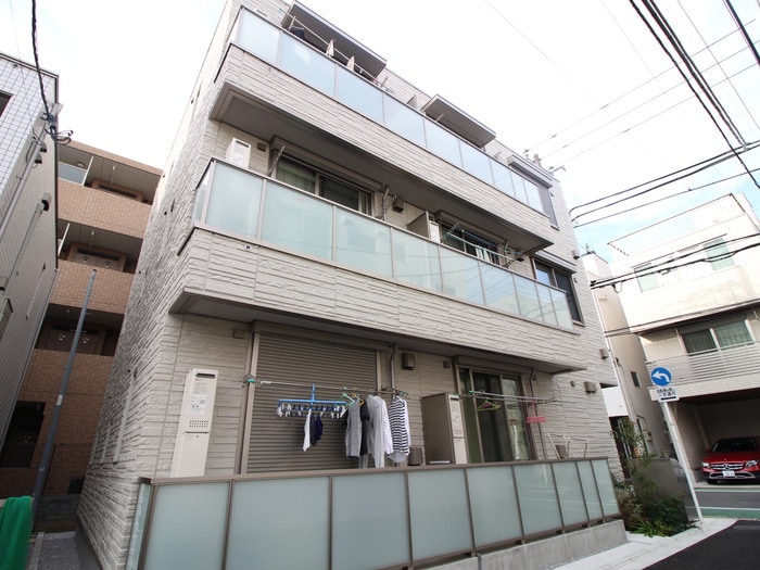 エントランス部分 ファヴォ－レ三軒茶屋