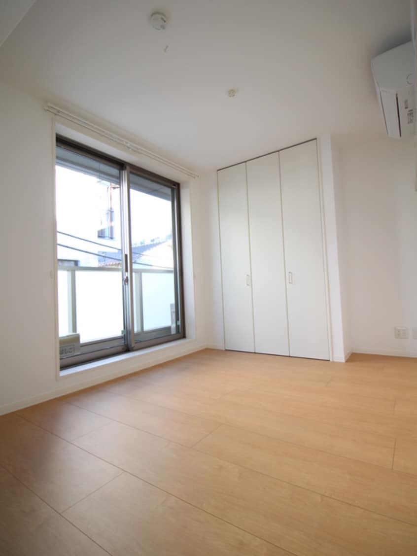 居室 ファヴォ－レ三軒茶屋