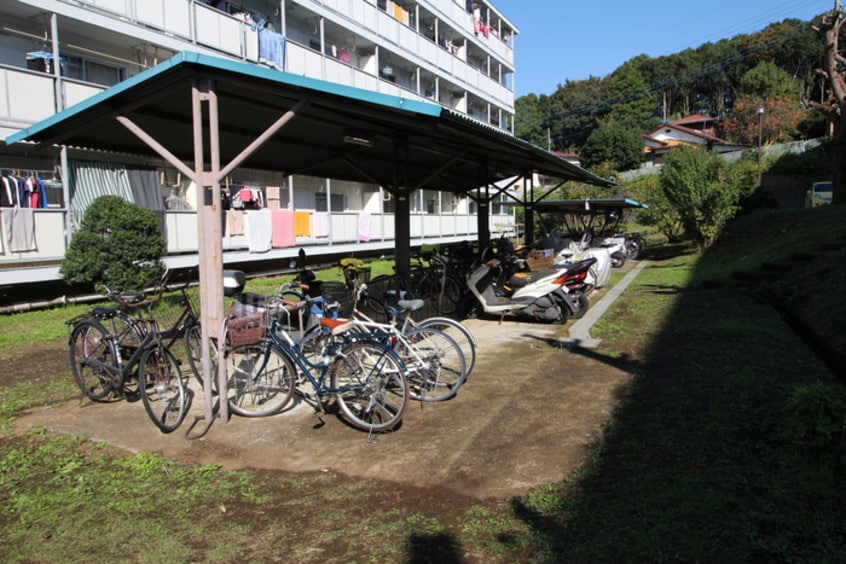 駐輪場 ビレッジハウス川井宿6号棟
