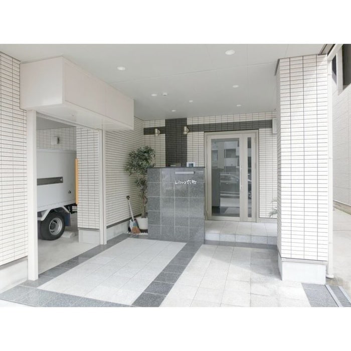 エントランス部分 Libra六町
