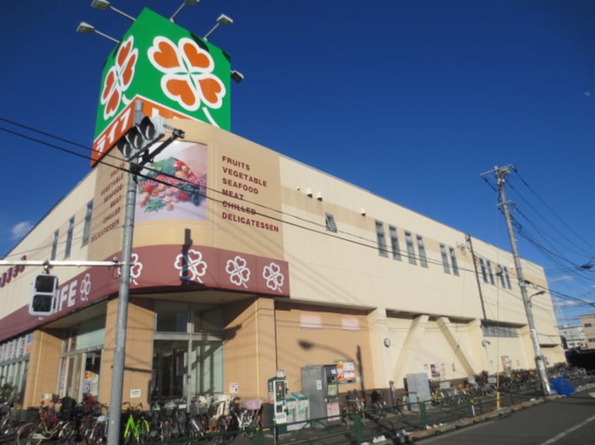 ライフ(スーパー)まで740m Libra六町