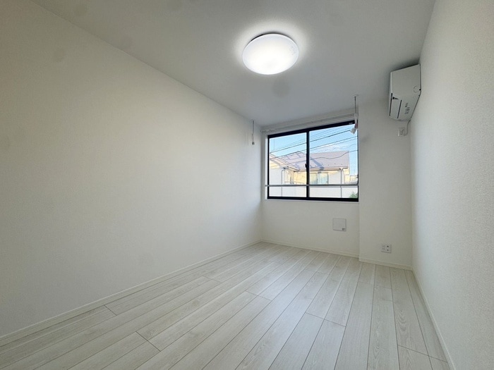 居室 アース西船橋