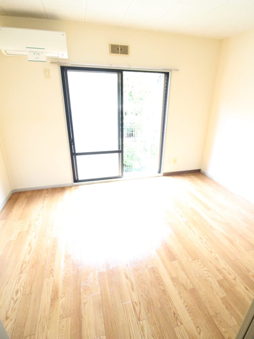 居室 エスアイメゾン