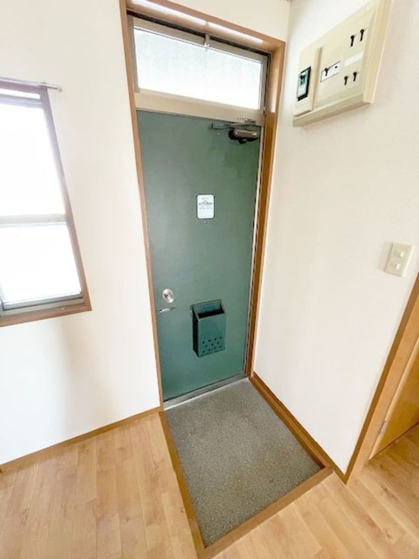 玄関 須賀ハイツ