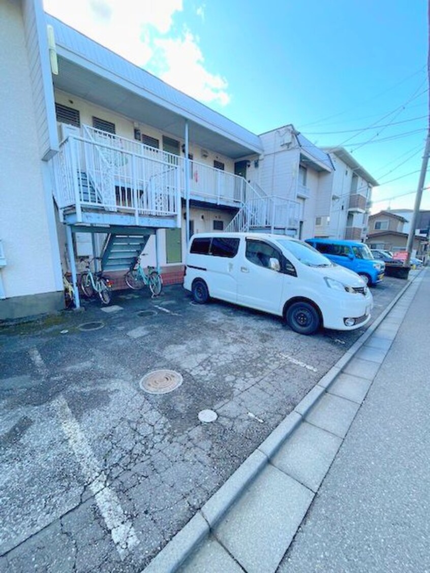 駐車場 須賀ハイツ