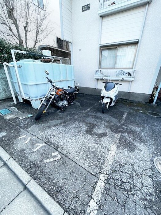 バイク置き場 須賀ハイツ