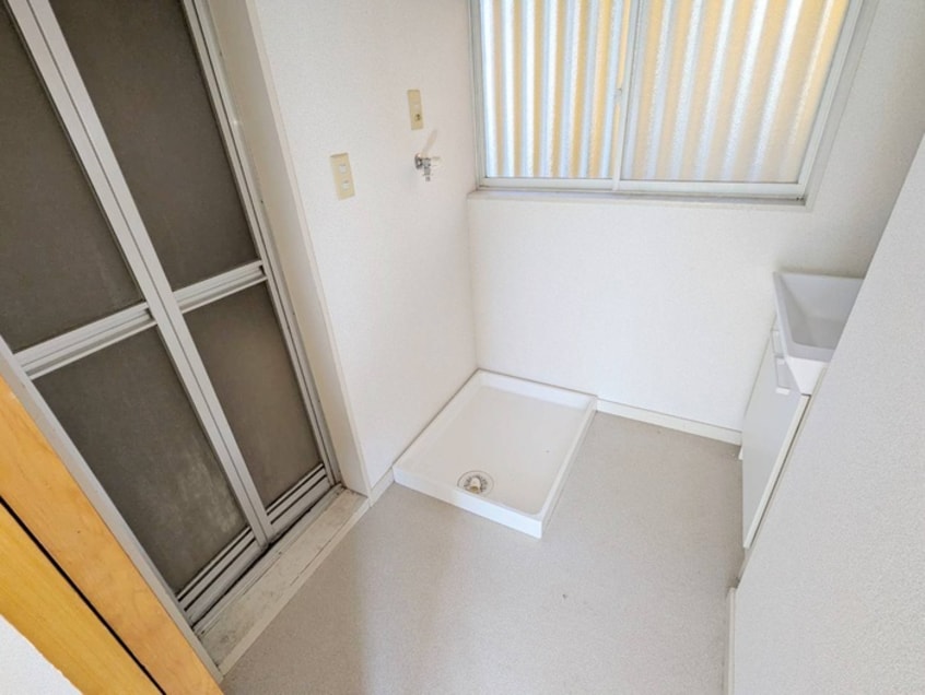 洗濯機置場 ハイツナゴヤ（3.5）