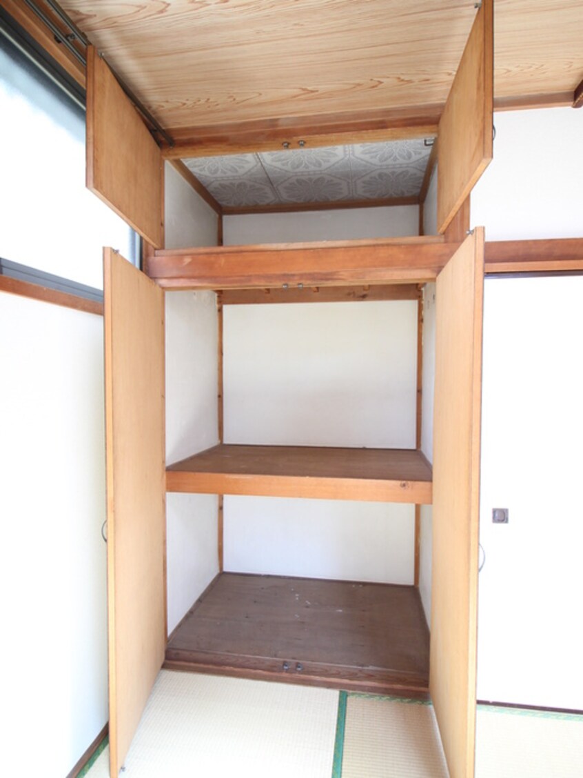 収納 ハウス矢藤１