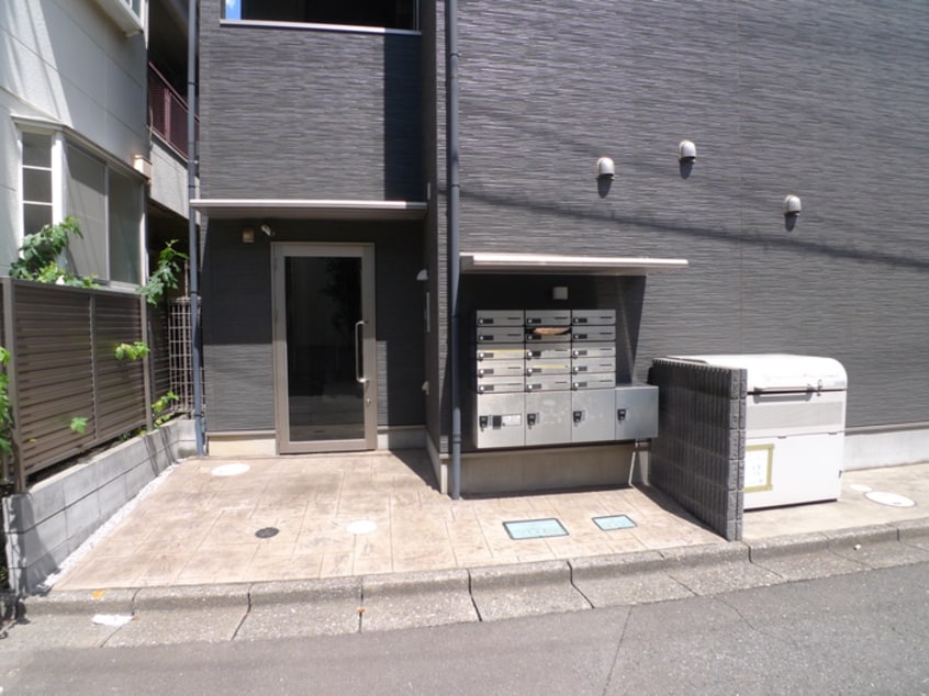 エントランス部分 Ｆｏｒｅｒ