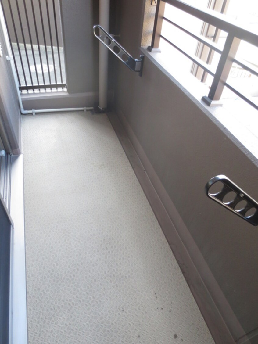 ベランダ・バルコニー ラ・ボーン・ヴィ平井