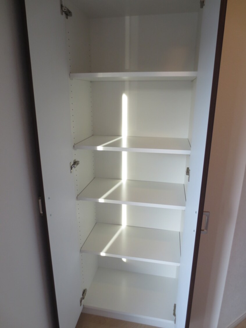 靴箱 ラ・ボーン・ヴィ平井