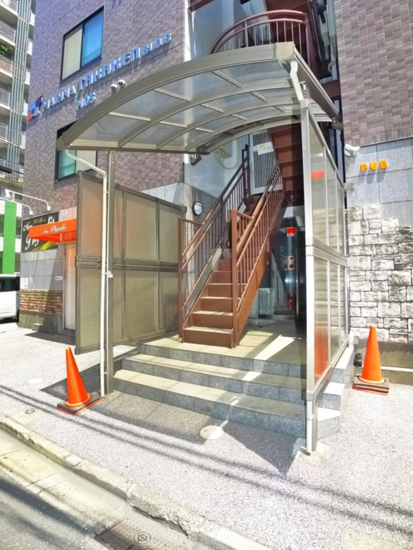 エントランス部分 ベルクレール拾伍番館